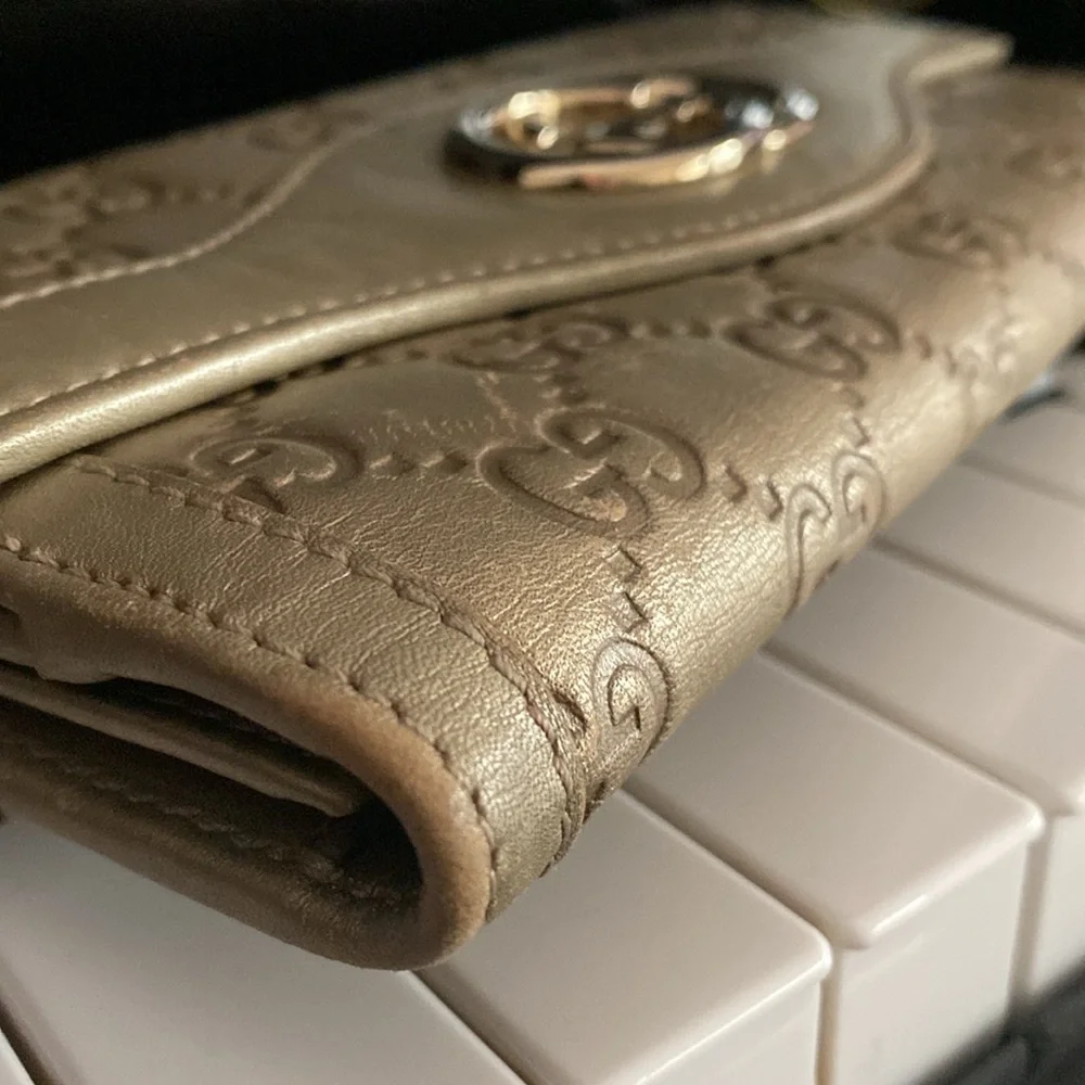 Gucci Guccissima Interlocking GG Wallet - Picture 3 of 11